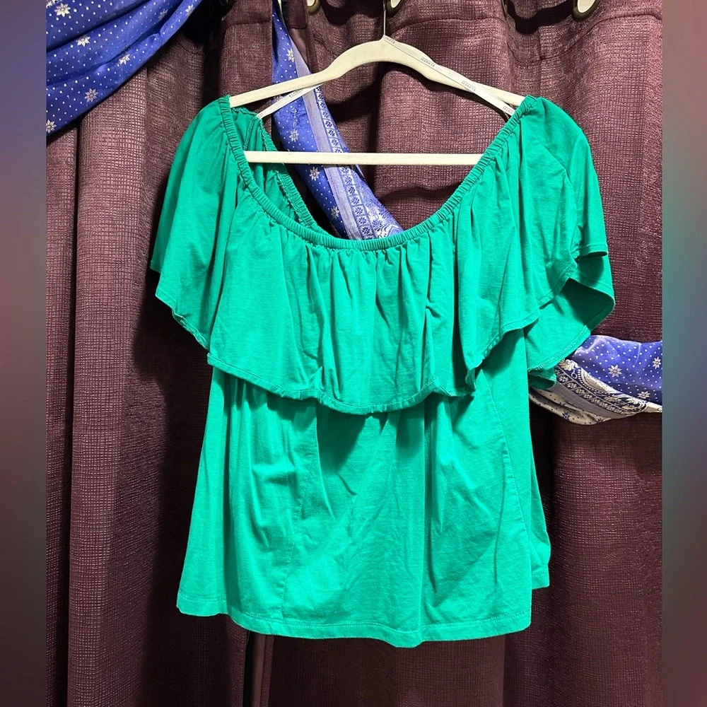 Off the Shoulder Ruffle Top - Picture 2 of 6